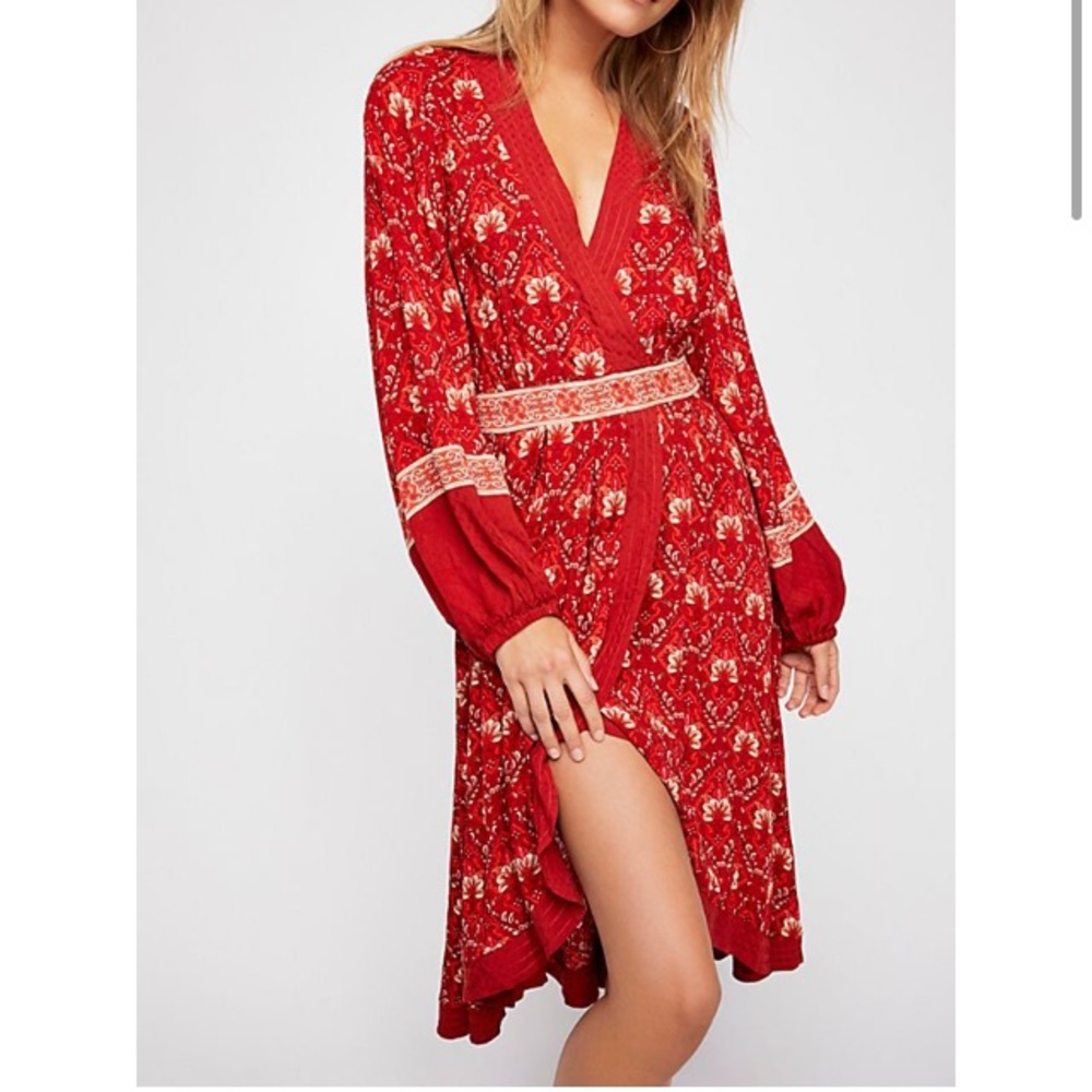 Spell Jewel Soirée Dress - Picture 6 of 16